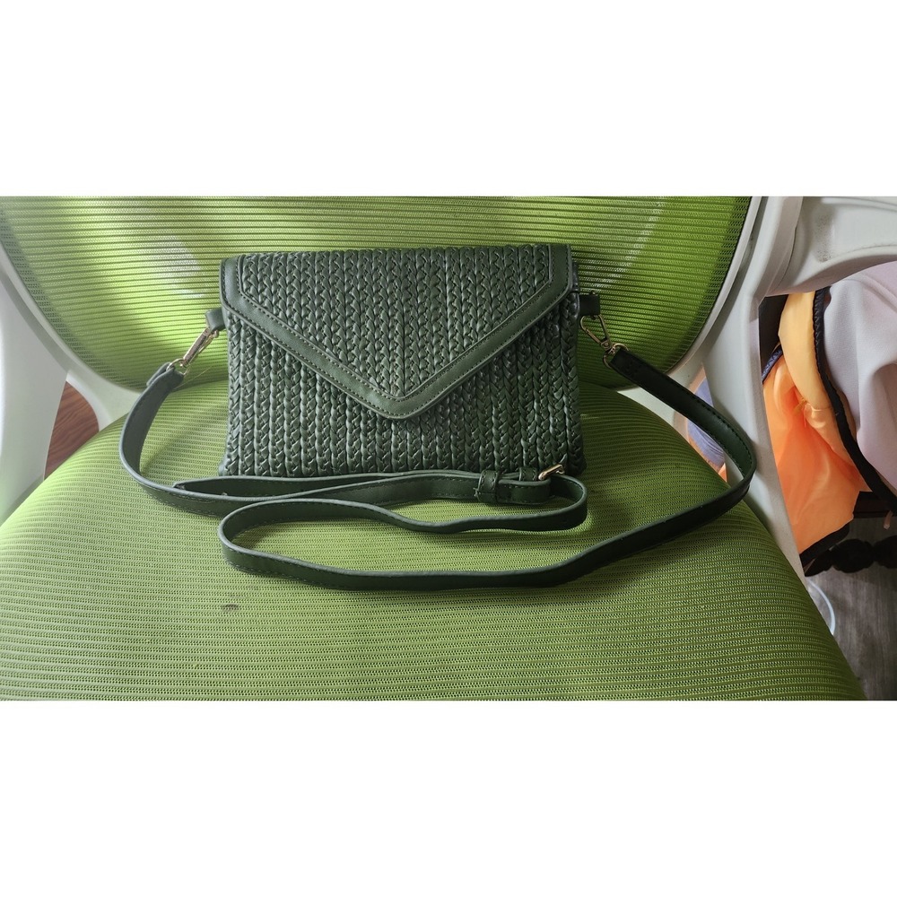 Urban Expressions Green Crossbody Purse – Vegan Leather Woven‎ Envelope Bag 🌿